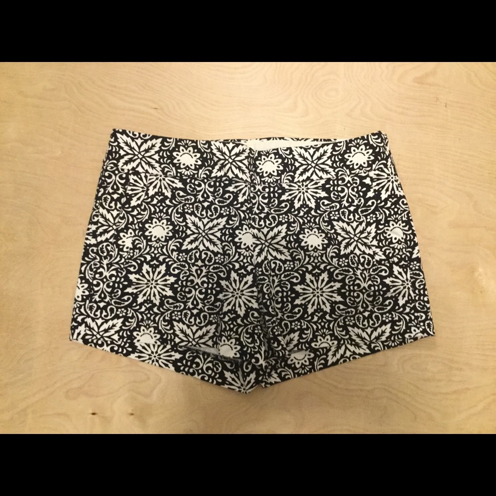NWT J CREW CITY SHORT SIZE 4